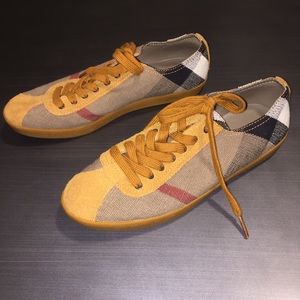 Burberry Sneakers